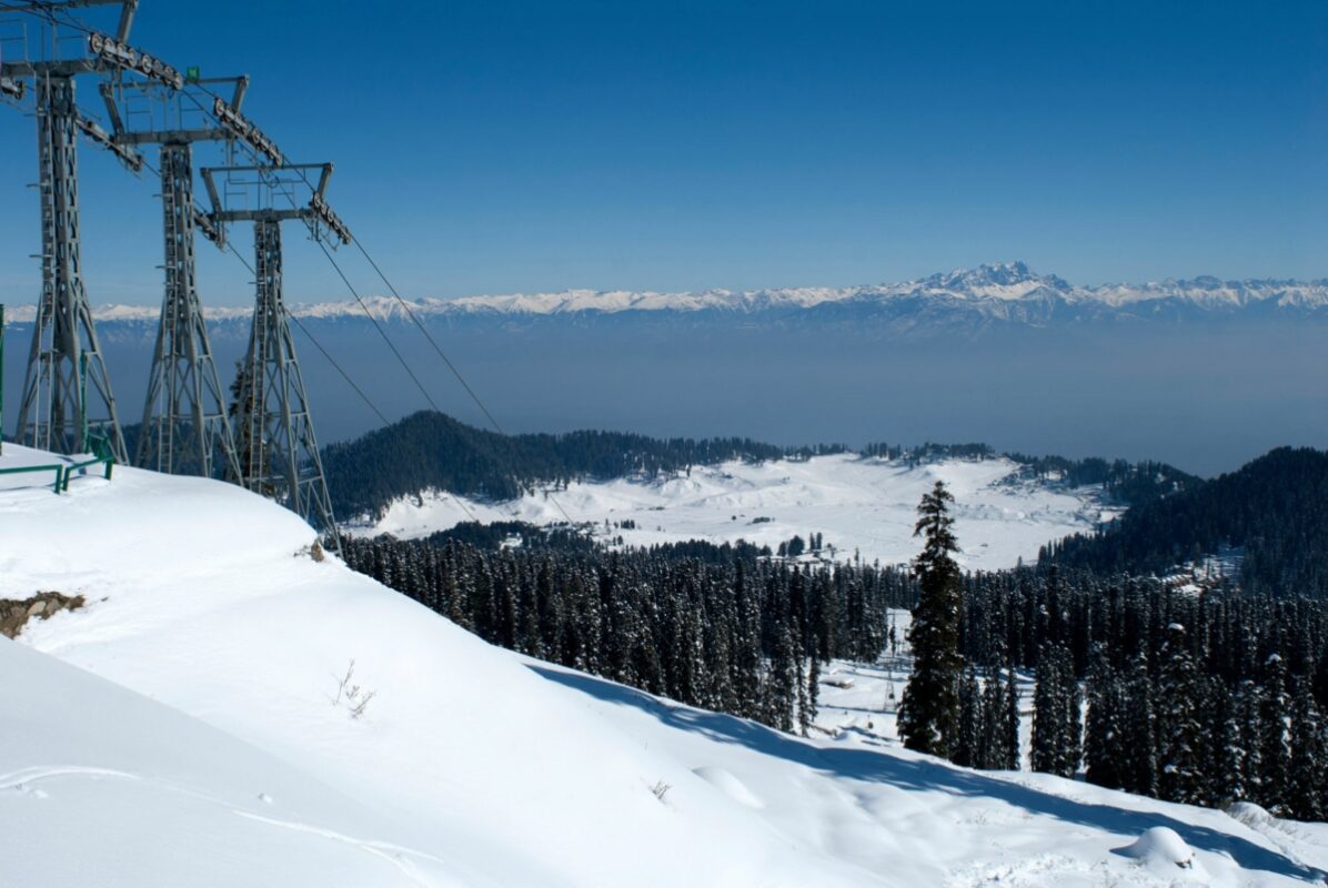 Gulmarg Gondola Achieves Record-Breaking Revenue and Tourist Footfall