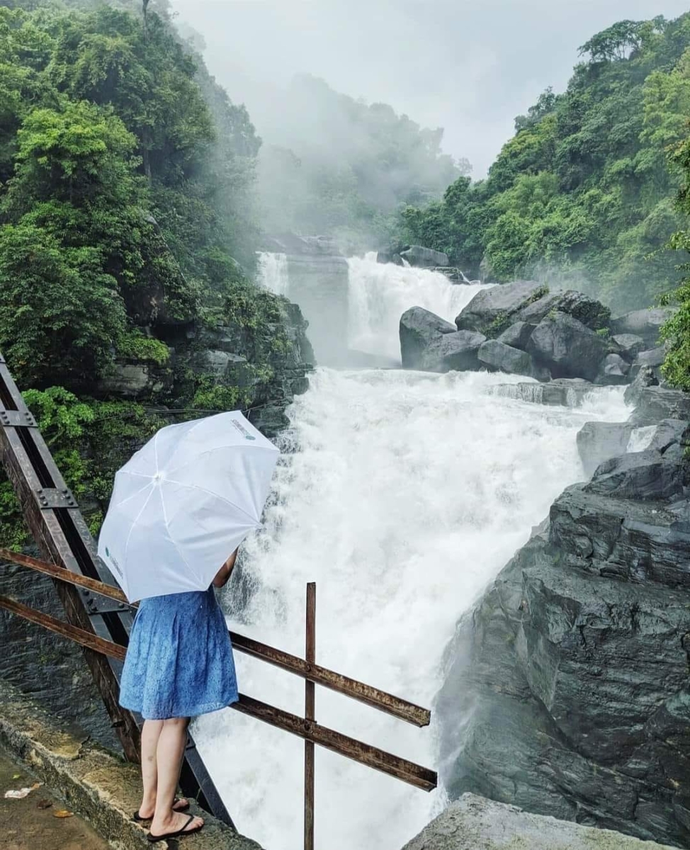 Meghalaya's Borhill Waterfall in Monsoon 