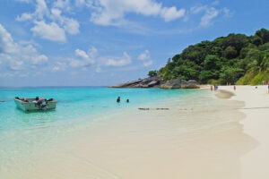 Thailand Tour Packages by SetMyTrip: Similan Islands Boat Trip