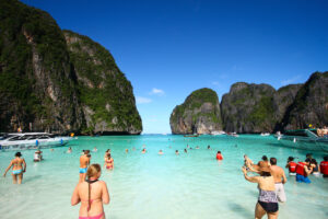 Phi Phi Islands-Maya Bay Beach Party: SetMyTrip's Thailand Packages