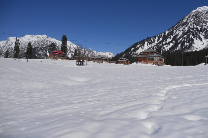 Kashmir in Winter: A Wonderland of Snow and Serenity