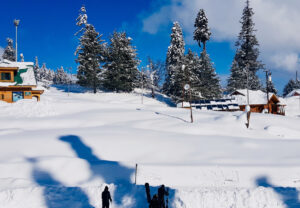 Experience the Snow Clad Landscapes in the curated Kashmir Winter Tour Packages by SetMyTrip